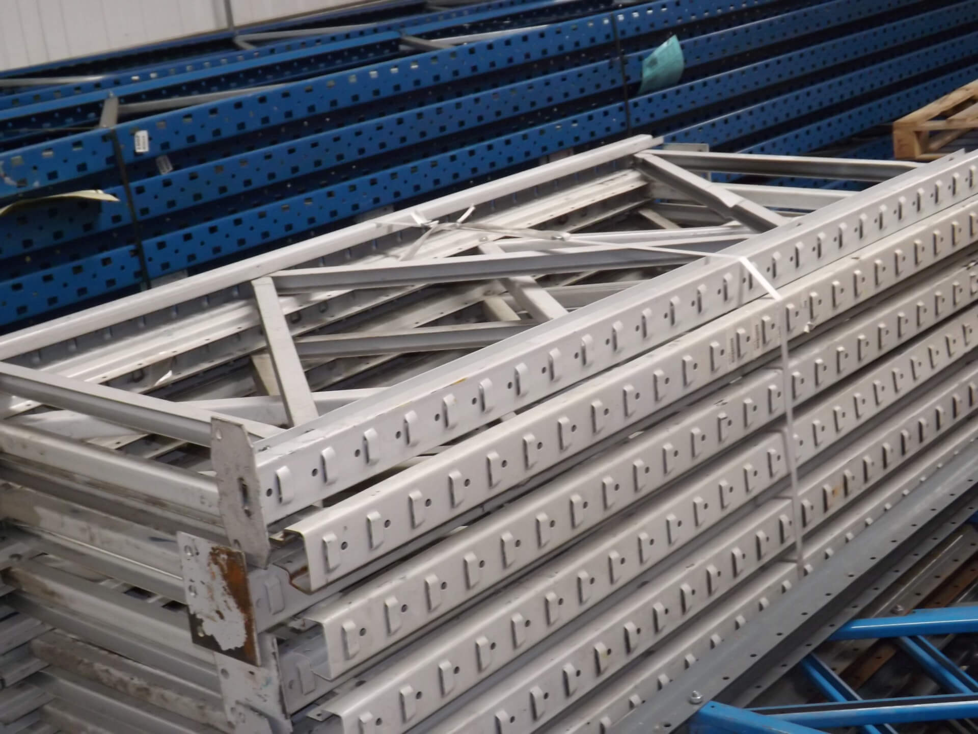Apex Pallet Racking 600 Bays now in Stock